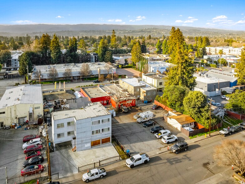 More Photos Of 2751 El Camino Real, Redwood City Storefront Retail Residential For Sale