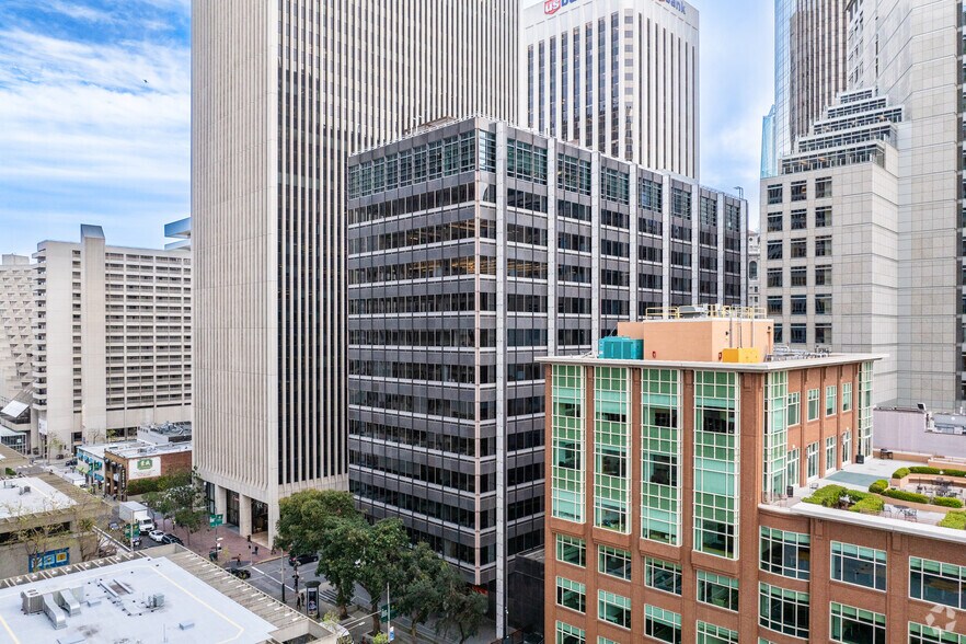 More Photos Of 100 California St, San Francisco Office For Lease