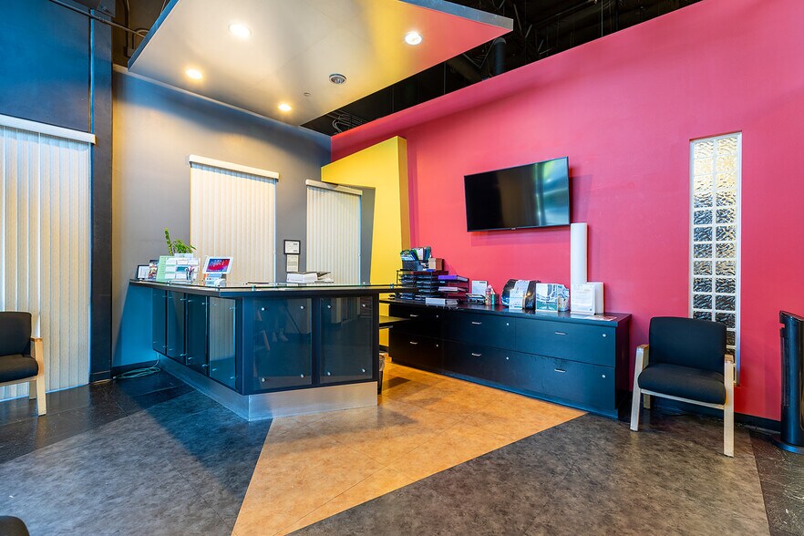 More Photos Of 1455 W Park Ave, Redlands Research And Development For Lease
