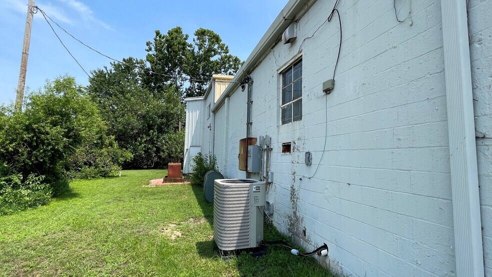 More Photos Of 2285 Crain Hwy, Waldorf Auto Repair For Sale