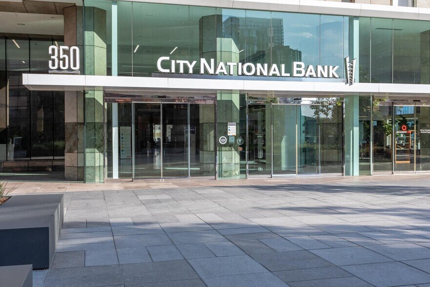 More Photos Of 350 S Grand Ave, Los Angeles Office For Lease