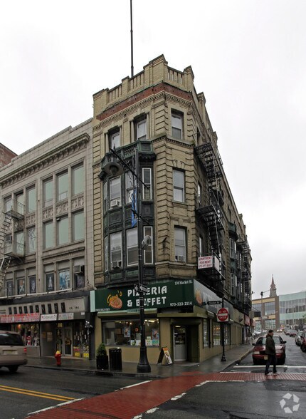Primary Photo Of 130 Market St, Paterson Apartments For Lease