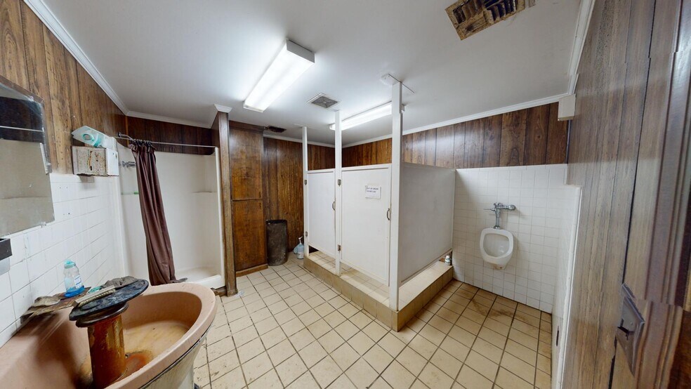 More Photos Of 11708 GA Highway 24 W, Sandersville Warehouse For Sale