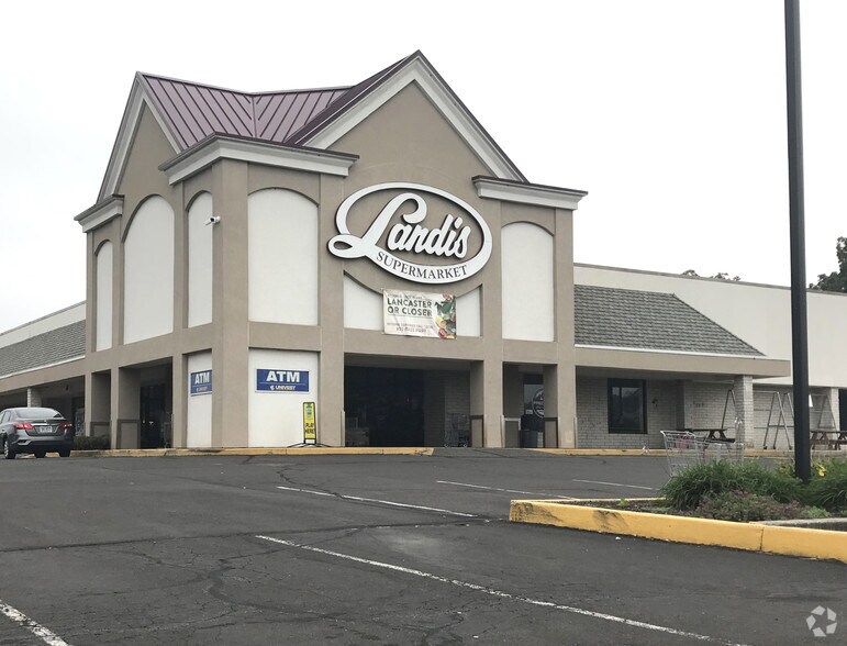 More Photos Of 841 Gravel Pike, Collegeville Supermarket For Lease