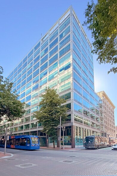 More Photos Of 421 SW 6th Ave, Portland Office For Lease