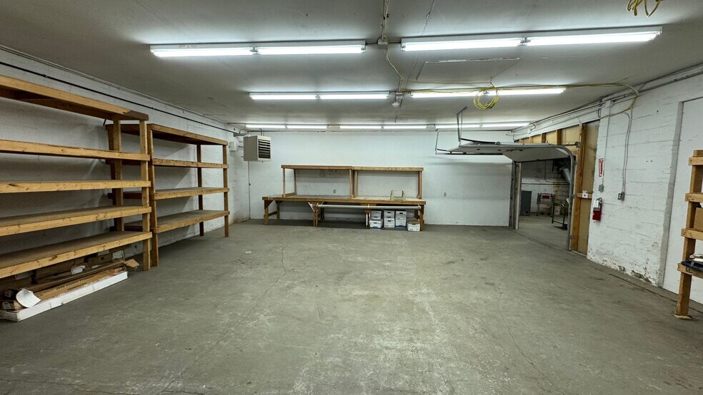 More Photos Of 958 N Penn St, Allentown Warehouse For Sale