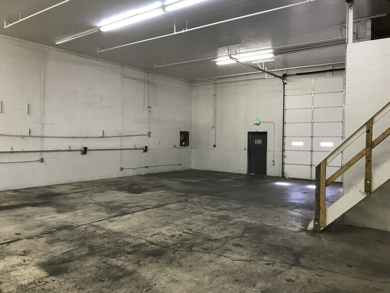 More Photos Of 180 W 900 N, Springville Warehouse For Lease
