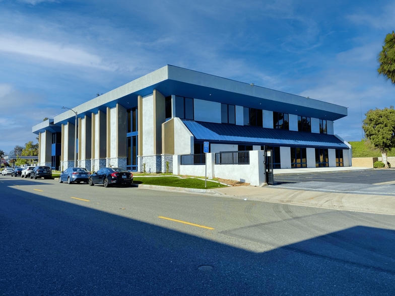 More Photos Of 171 S Anita Dr, Orange Medical For Lease