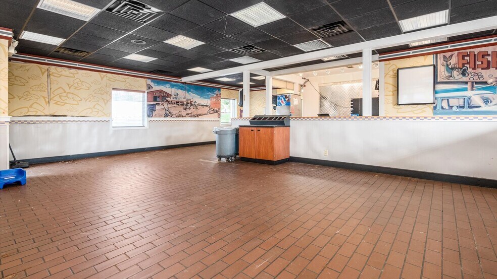 More Photos Of 1821 E Wheeling Ave, Cambridge Fast Food For Lease