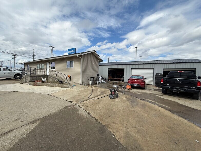 More Photos Of 1521 Gallatin Pike N, Madison Auto Dealership For Lease