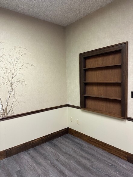 More Photos Of 14 Stover Dr, Carlisle Office For Lease