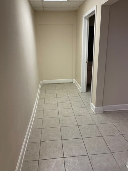 More Photos Of 701 N Hercules Ave, Clearwater Medical For Lease