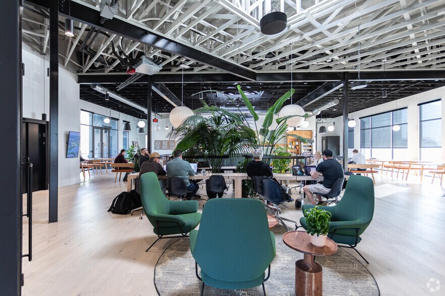 More Photos Of 412 W Rivers Edge Dr, Provo Coworking Space