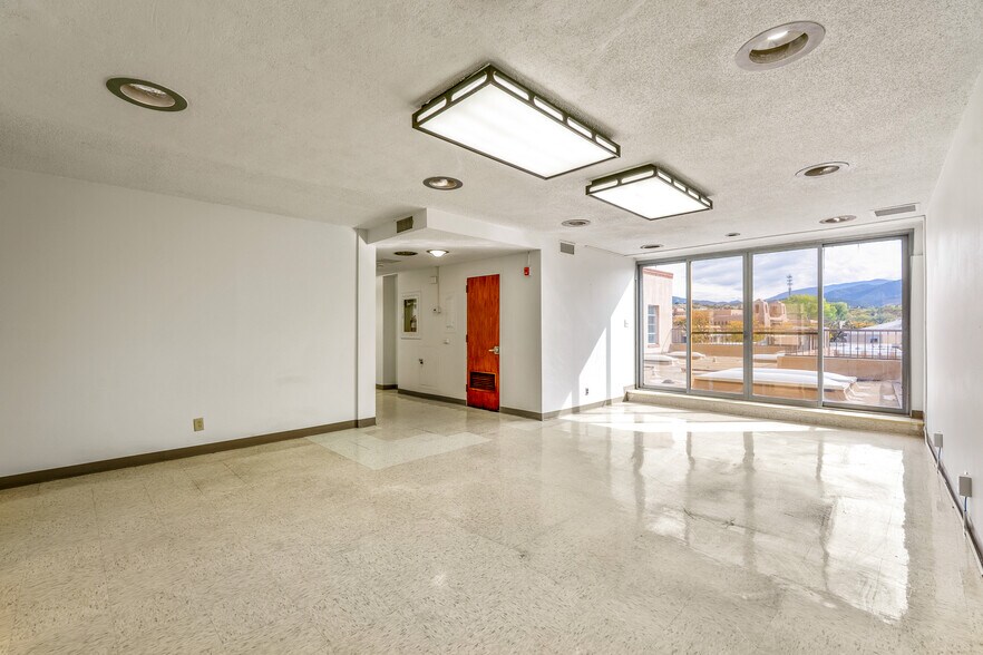 More Photos Of 142 W Palace Ave, Santa Fe Office Residential For Sale