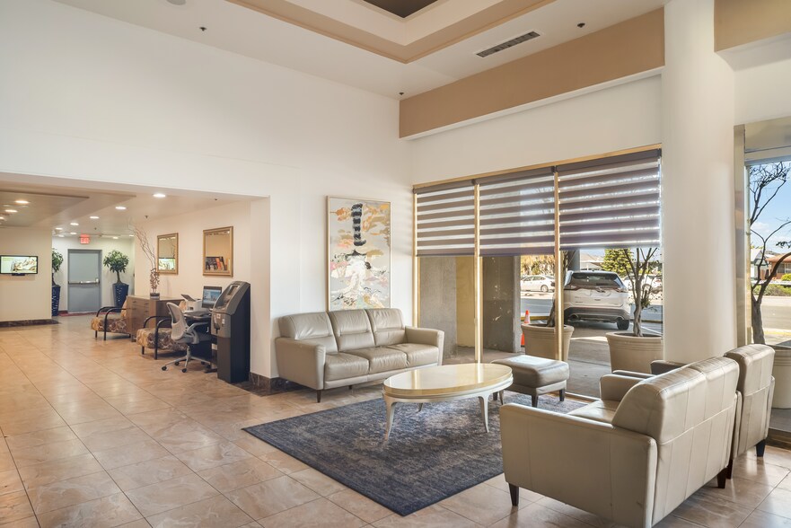 More Photos Of 5250 W El Segundo Blvd, Hawthorne Hotel For Sale