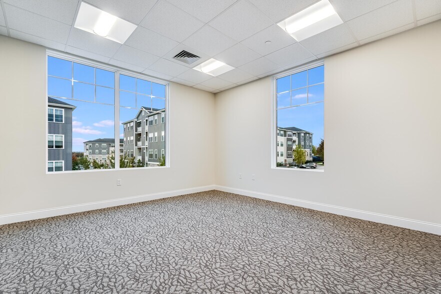 More Photos Of 1274 Osgood St, North Andover Office For Lease