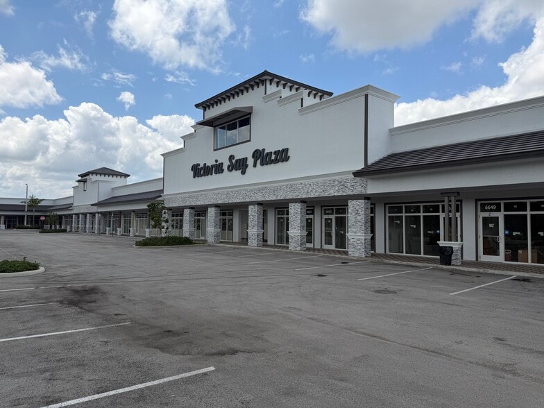 More Photos Of 6601 Stirling Rd, Davie Storefront For Lease