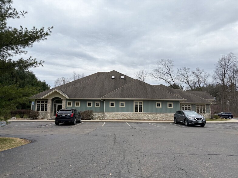 More Photos Of 7971 Moorsbridge Rd, Portage Medical For Lease