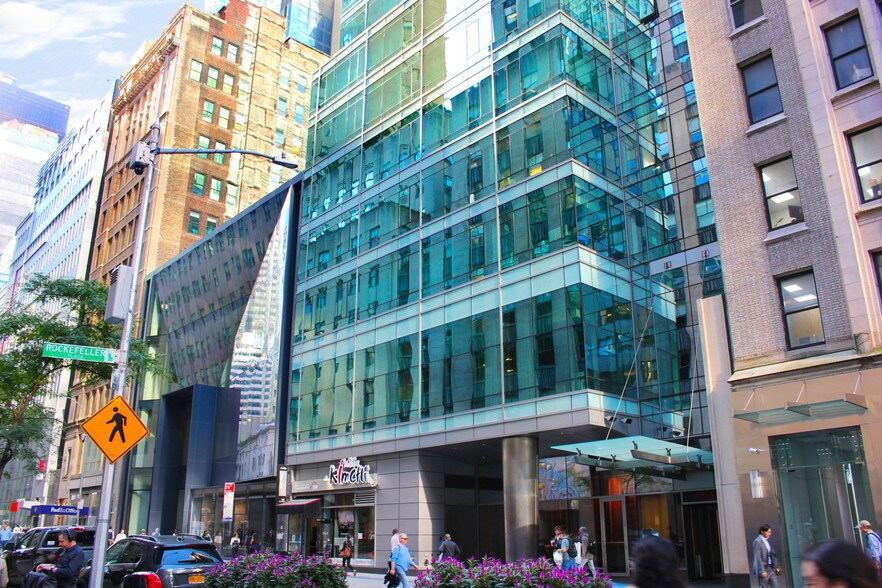 18 W 48th St, New York, NY 10036 - Restaurant For Sale | Cityfeet.com