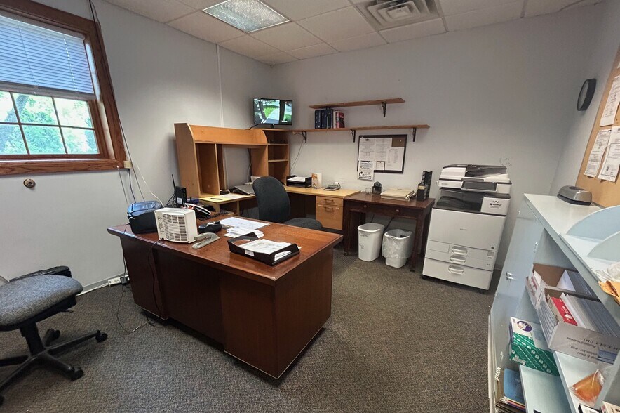 More Photos Of 11565 Pippin Rd, Cincinnati Religious Facility For Sale