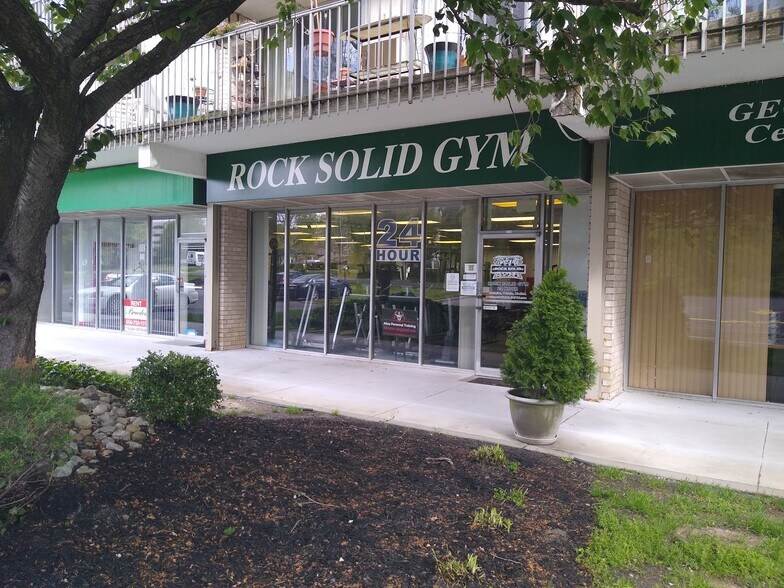 More Photos Of 401 Cooper Landing Rd, Cherry Hill Apartments For Lease