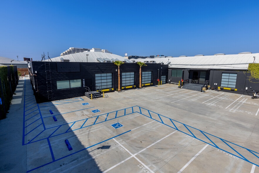 More Photos Of 5431 W 104th St, Los Angeles Flex For Sale