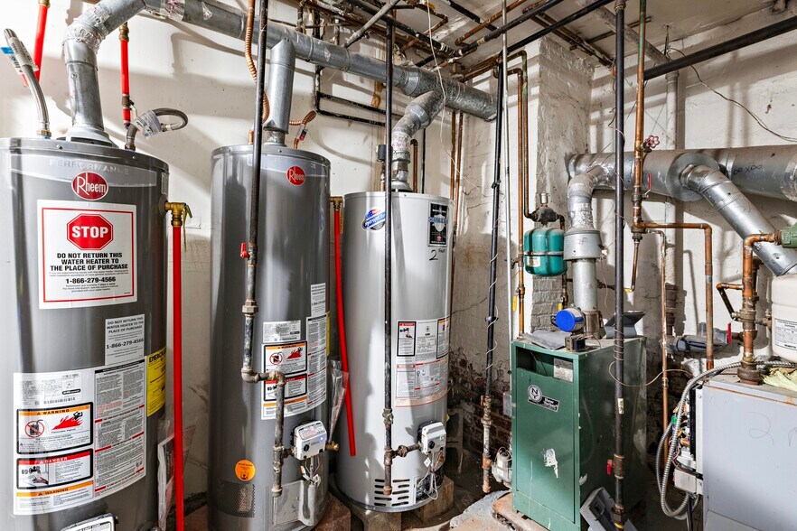 More Photos Of 327 Danforth Ave, Jersey City Multifamily For Sale