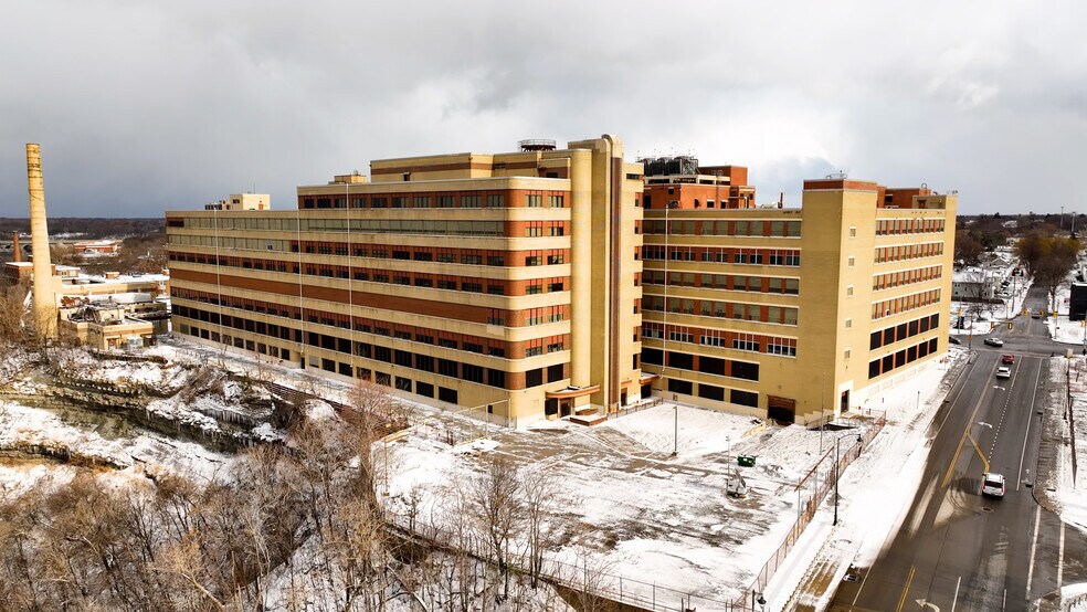 Primary Photo Of 1405-1447 Saint Paul St, Rochester Office For Sale