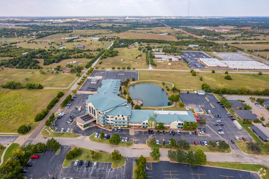 More Photos Of 701 Cedar Lake Blvd, Oklahoma City Office For Lease