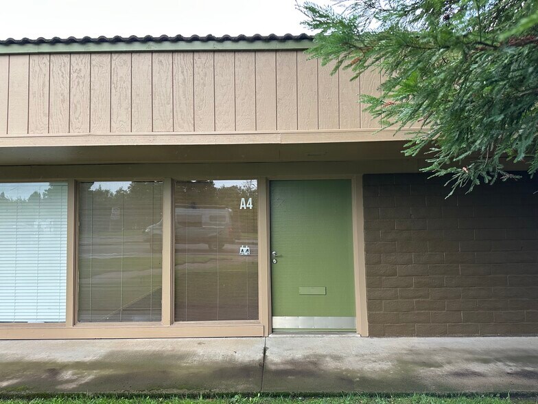 More Photos Of 11300 Coloma Rd, Gold River Flex For Lease