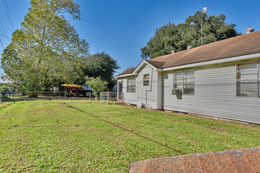 More Photos Of 31742 Waller Tomball Rd, Waller Land For Sale