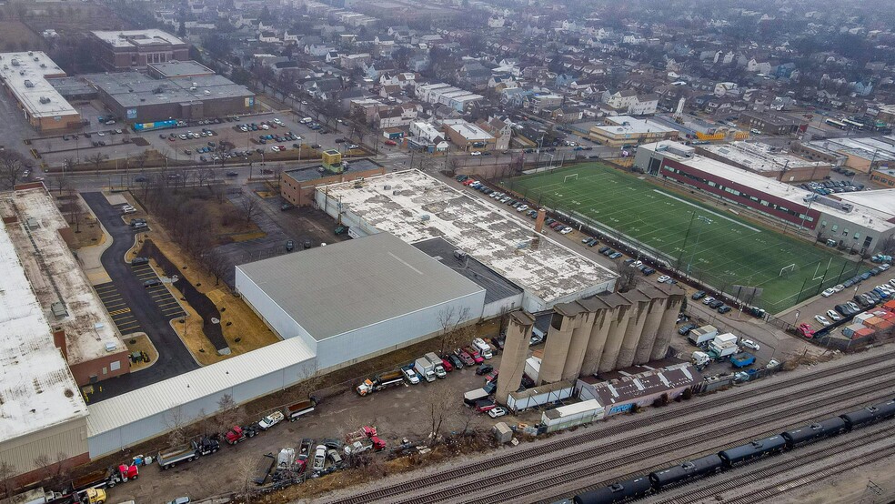 More Photos Of 1960 N Long Ave, Chicago Land For Sale