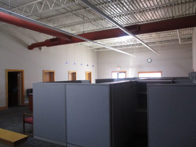 More Photos Of 1985 E Laketon Ave, Muskegon Manufacturing For Sale