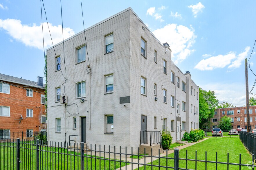 Primary Photo Of 129 Yuma St SE, Washington Apartments For Sale