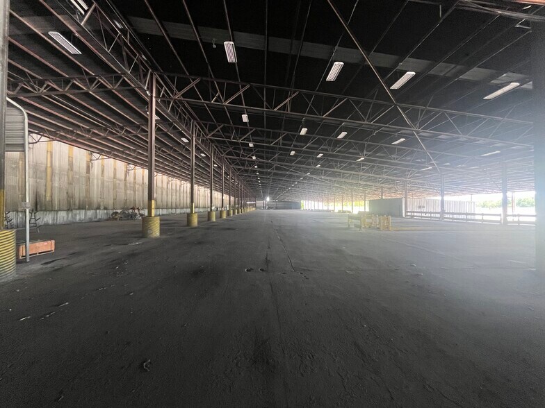 More Photos Of 3401 FM 78, McQueeney Manufacturing For Sale