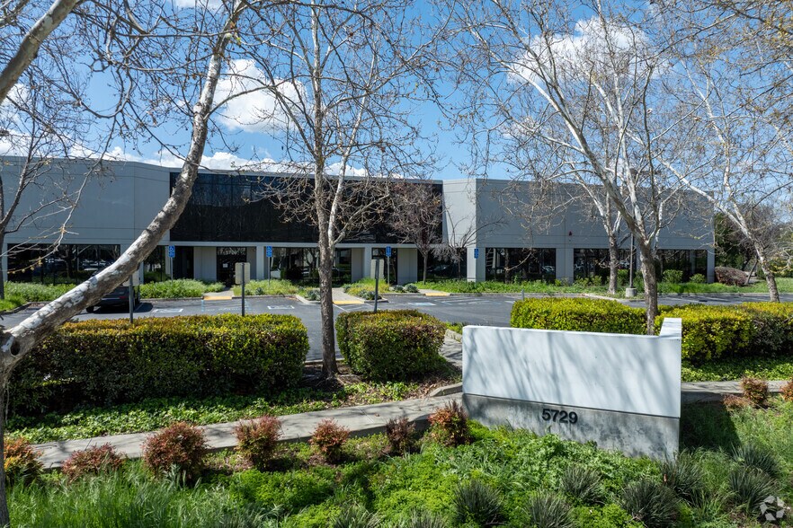 More Photos Of 5729 Fontanoso Way, San Jose Research And Development For Lease