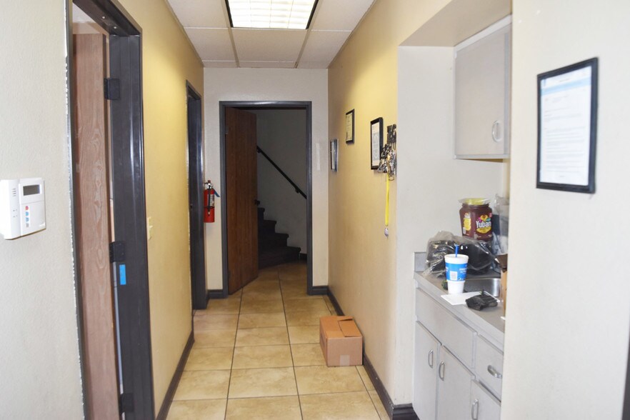 More Photos Of 2182 Maple Privado, Ontario Warehouse For Sale