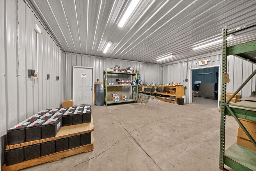 More Photos Of 2338 Broad St, Frankfort Industrial For Sale
