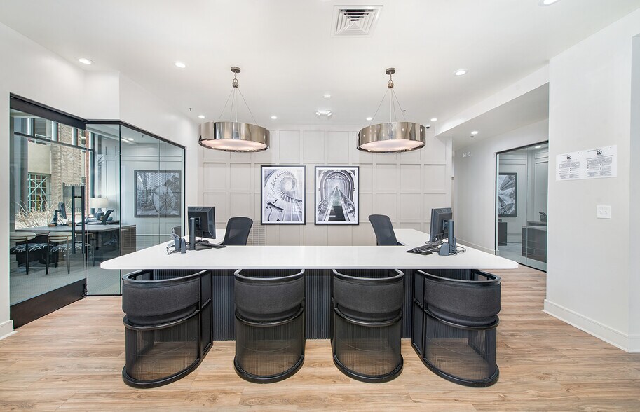 More Photos Of 120 N Cedar St, Charlotte Apartments For Lease