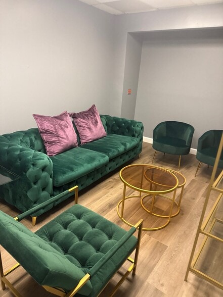 More Photos Of 3402 Belair Rd, Baltimore General Retail For Sale