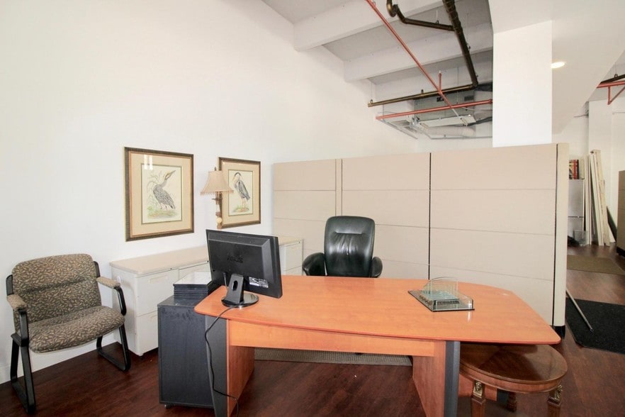 More Photos Of 120-140 S Indian River Dr, Fort Pierce Coworking Space