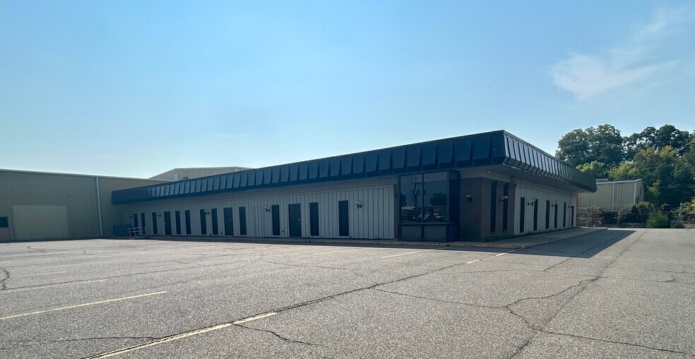 More Photos Of 2830 Breard St, Monroe Office For Sale