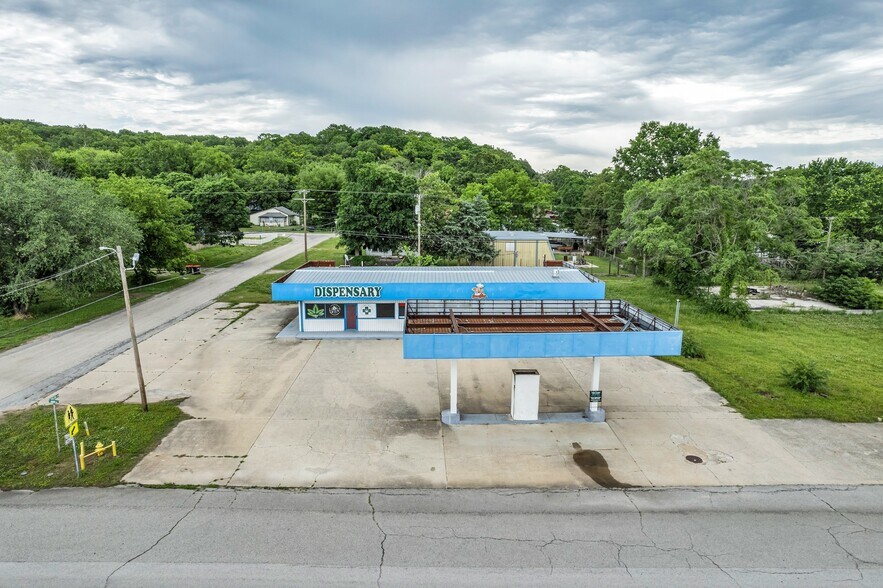 More Photos Of 101 S Main Street, Spavinaw Restaurant For Sale