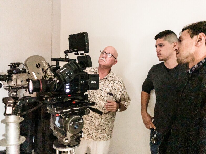 More Photos Of 302 Oceanside Blvd, Oceanside Service For Lease