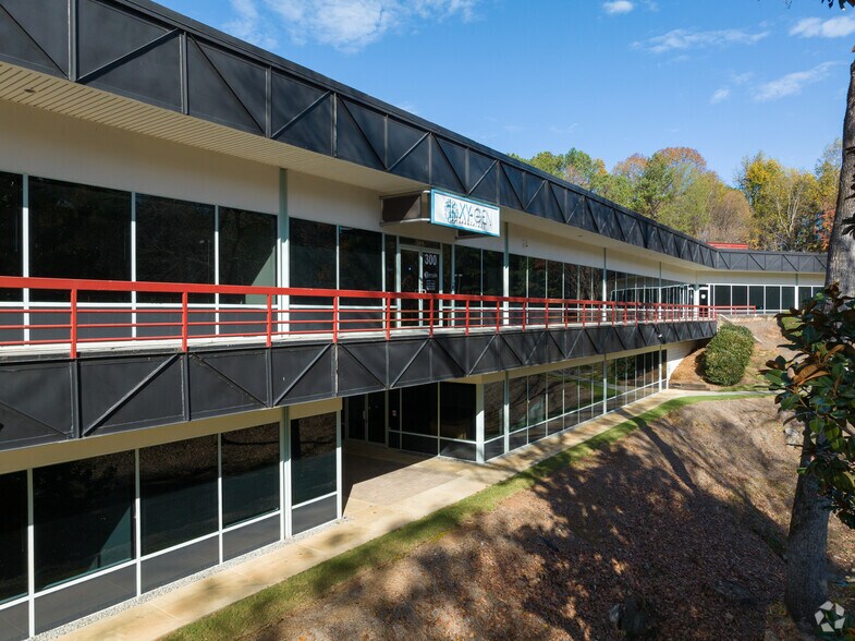More Photos Of 303 Research Dr, Peachtree Corners Research And Development For Lease