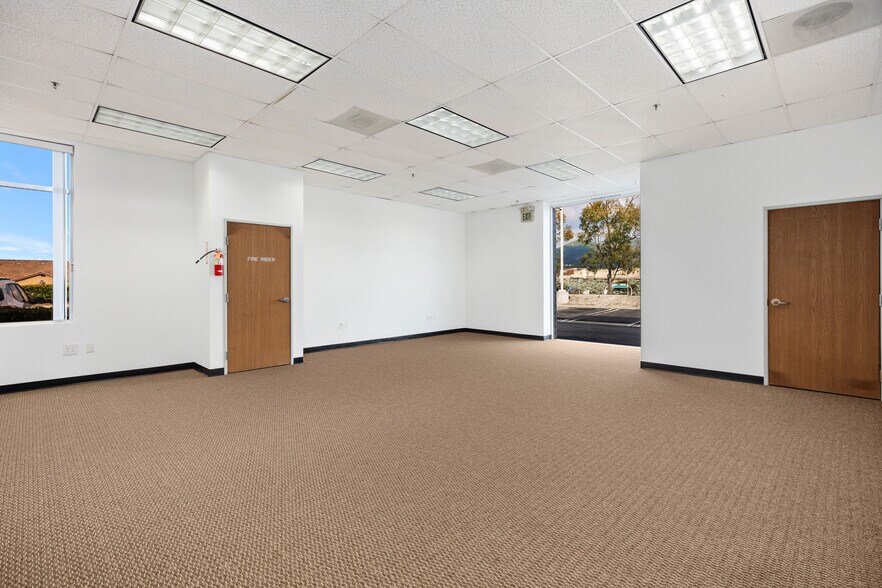 More Photos Of 26429 Rancho Pky, Lake Forest Research And Development For Lease