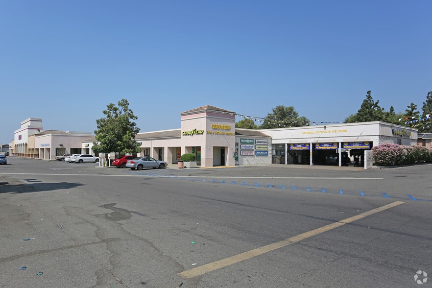 More Photos Of 14511-14591 Red Hill Ave, Tustin Storefront For Lease