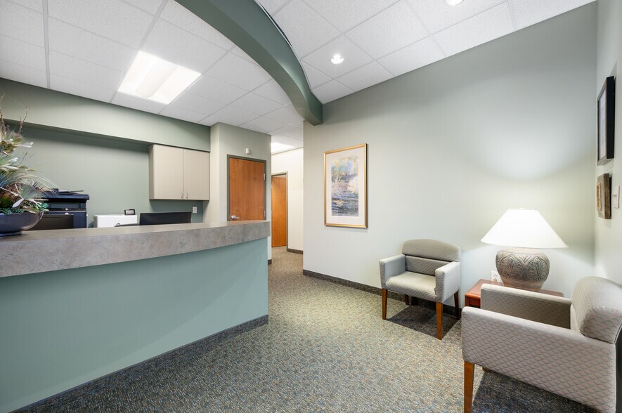 More Photos Of 3000 W White River Blvd, Muncie Office For Lease