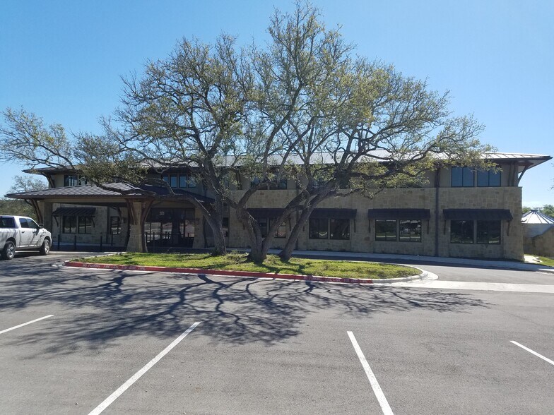 More Photos Of 201 FM 3237, Wimberley Medical For Lease