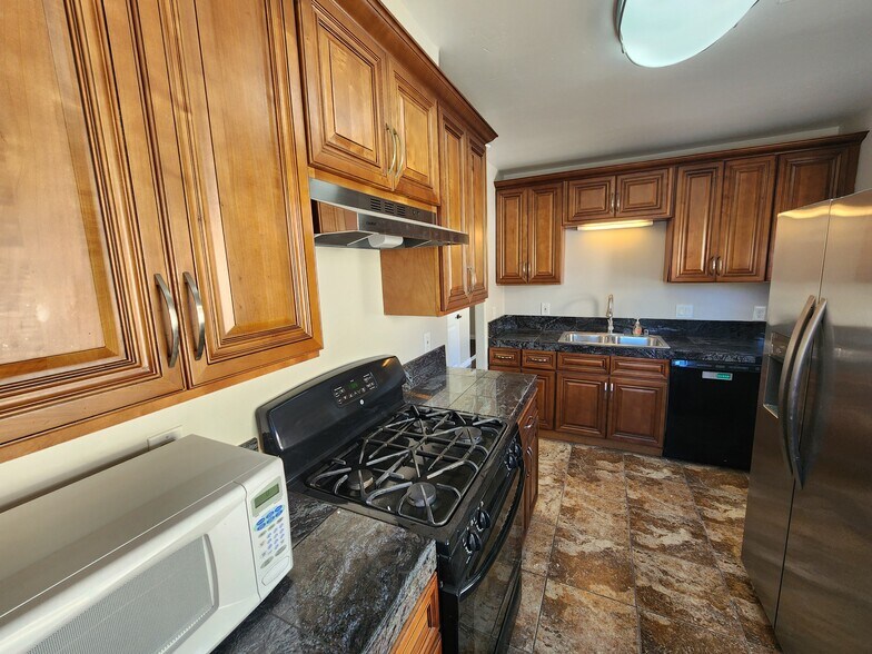 More Photos Of 3448 Cherokee Ave, San Diego Apartments For Sale